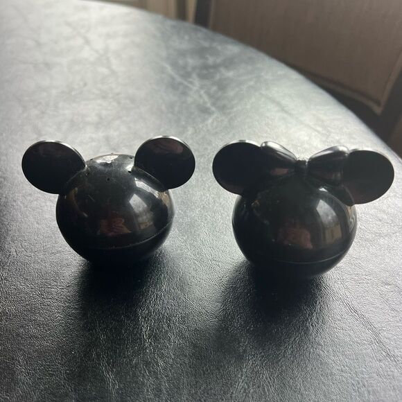 Minnie Mouse & Mickey Mouse Salt & Pepper Shakers - Picture 2 of 7